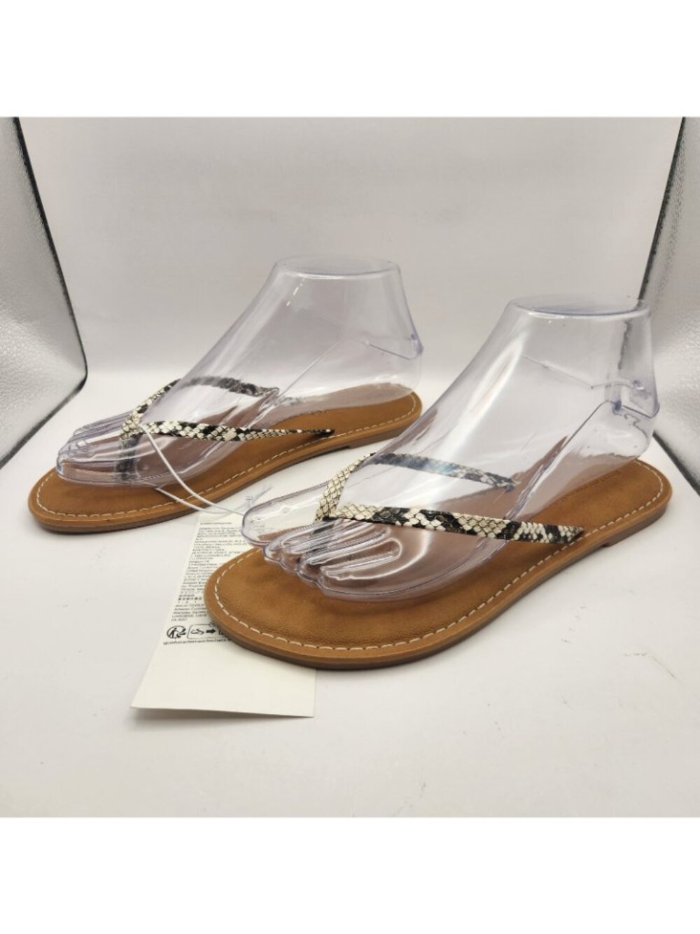 A Essentials Black Whit Simulated Snakeskin Thong Sandals Womens US 6.5 NEW - Picture 3 of 5